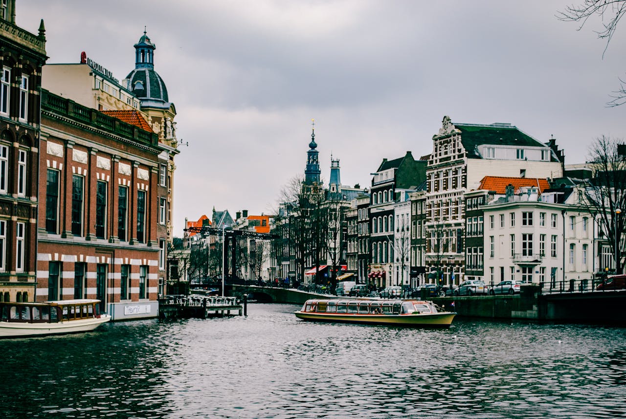 leukste borrelboot Amsterdam